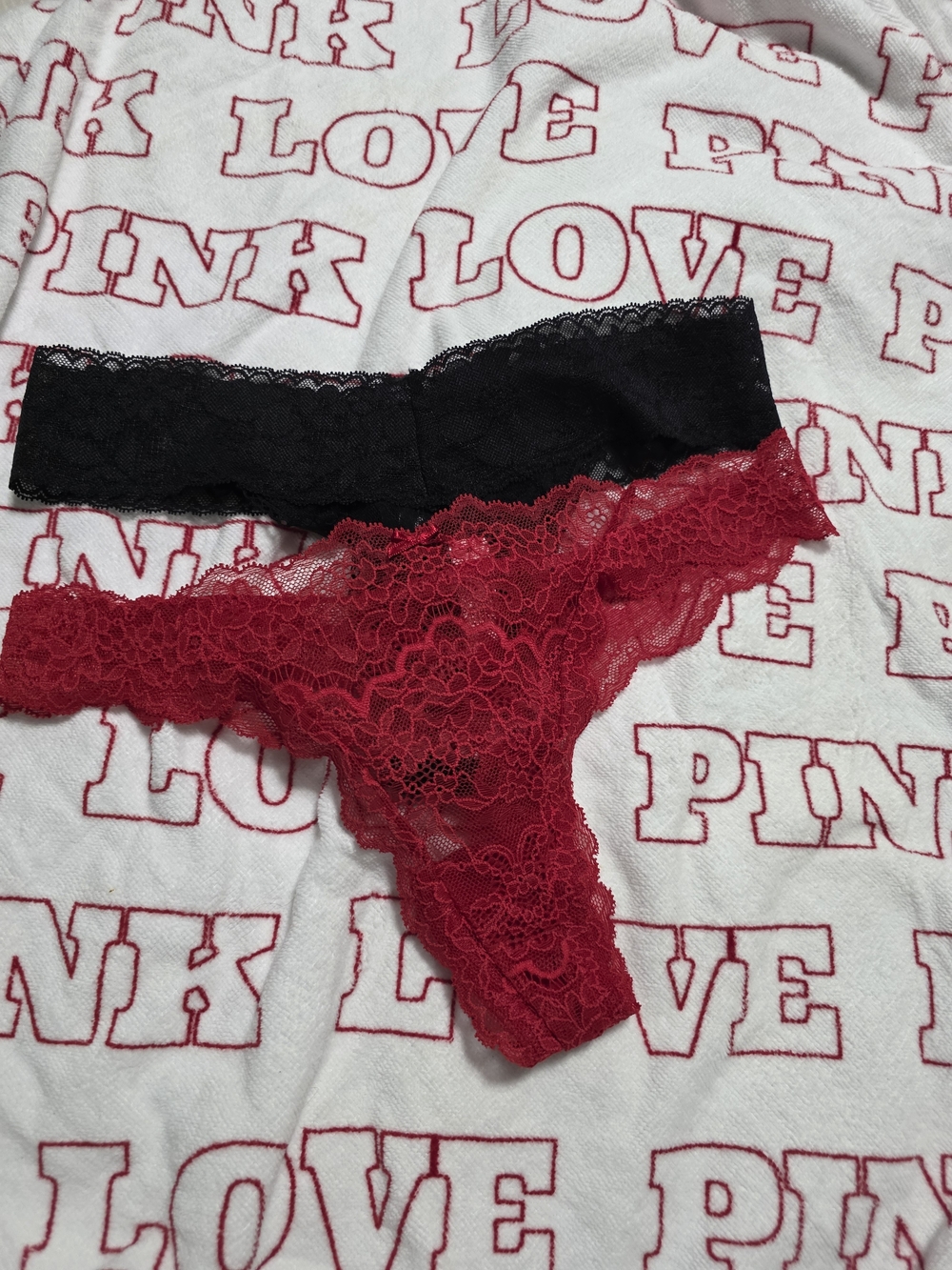 NWT Victoria's Secret Lace Thong Panty - Black & Red